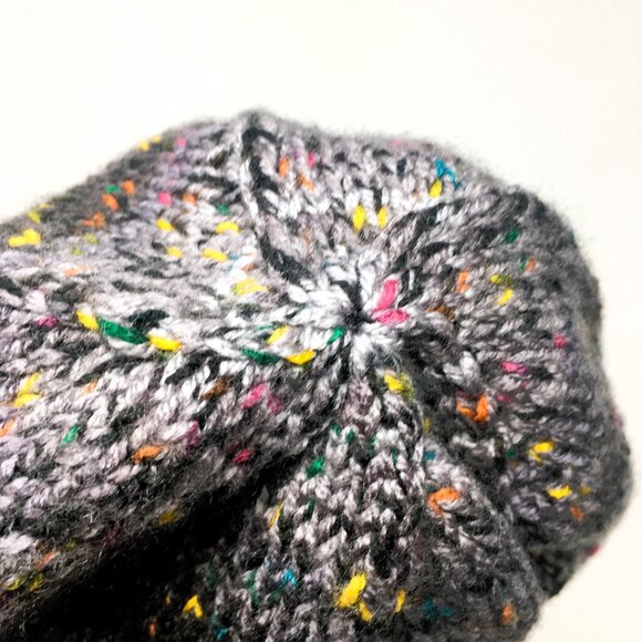 Handknitted Grey Black Tweed Ombré Ribbed Edge Beanie Hat - Picture 8 of 15